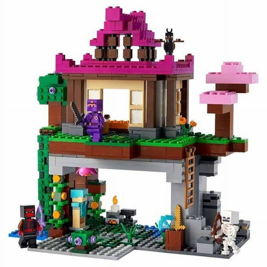 LEGO Minecraft Training Ground Interlocking Block Building Set, 537 Count